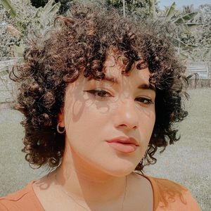 Meet your Posher, Shirley